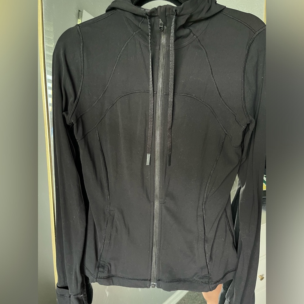 Define hooded jacket